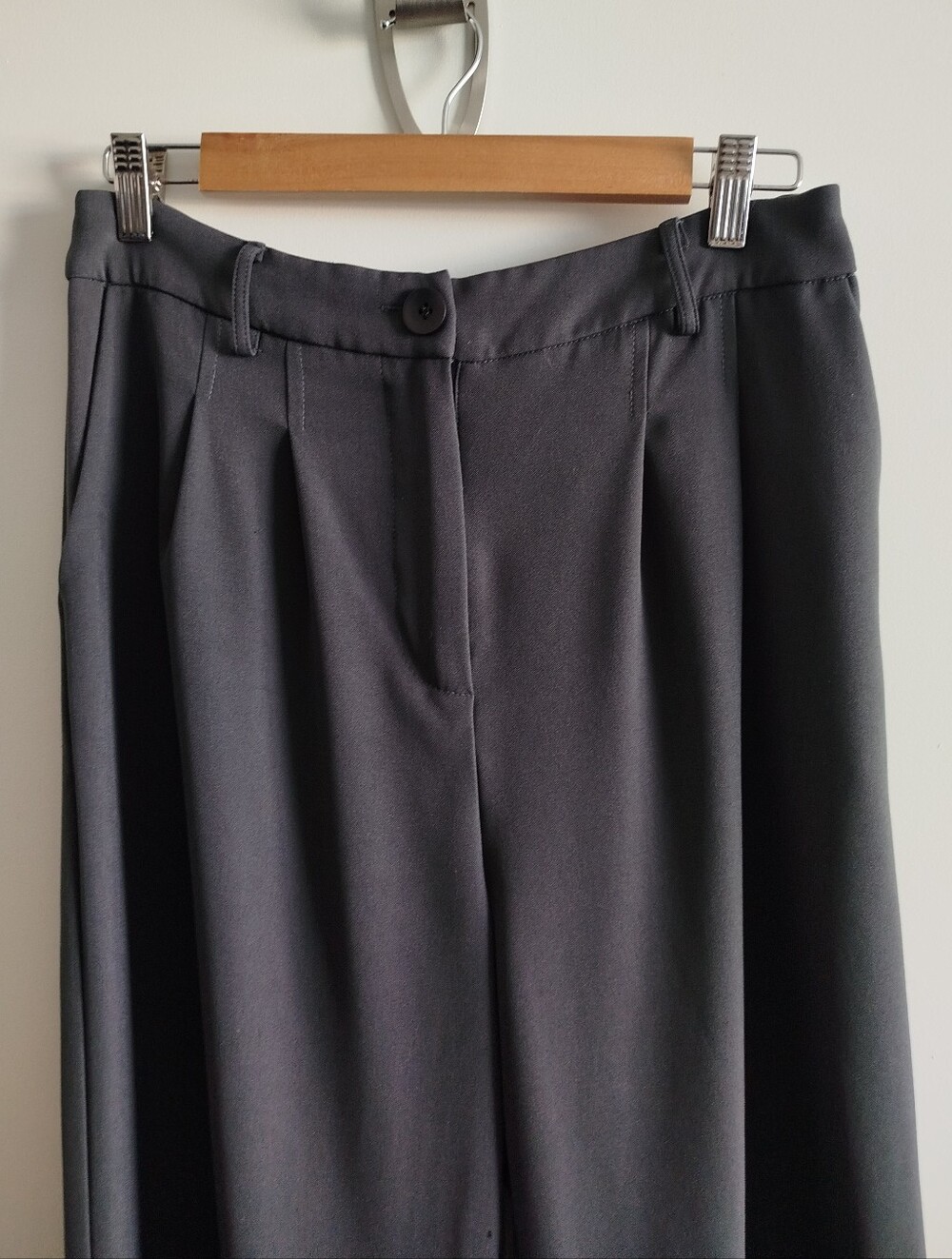 Princess Polly Archer Pants in Slate Pleated Trousers (Size 10)